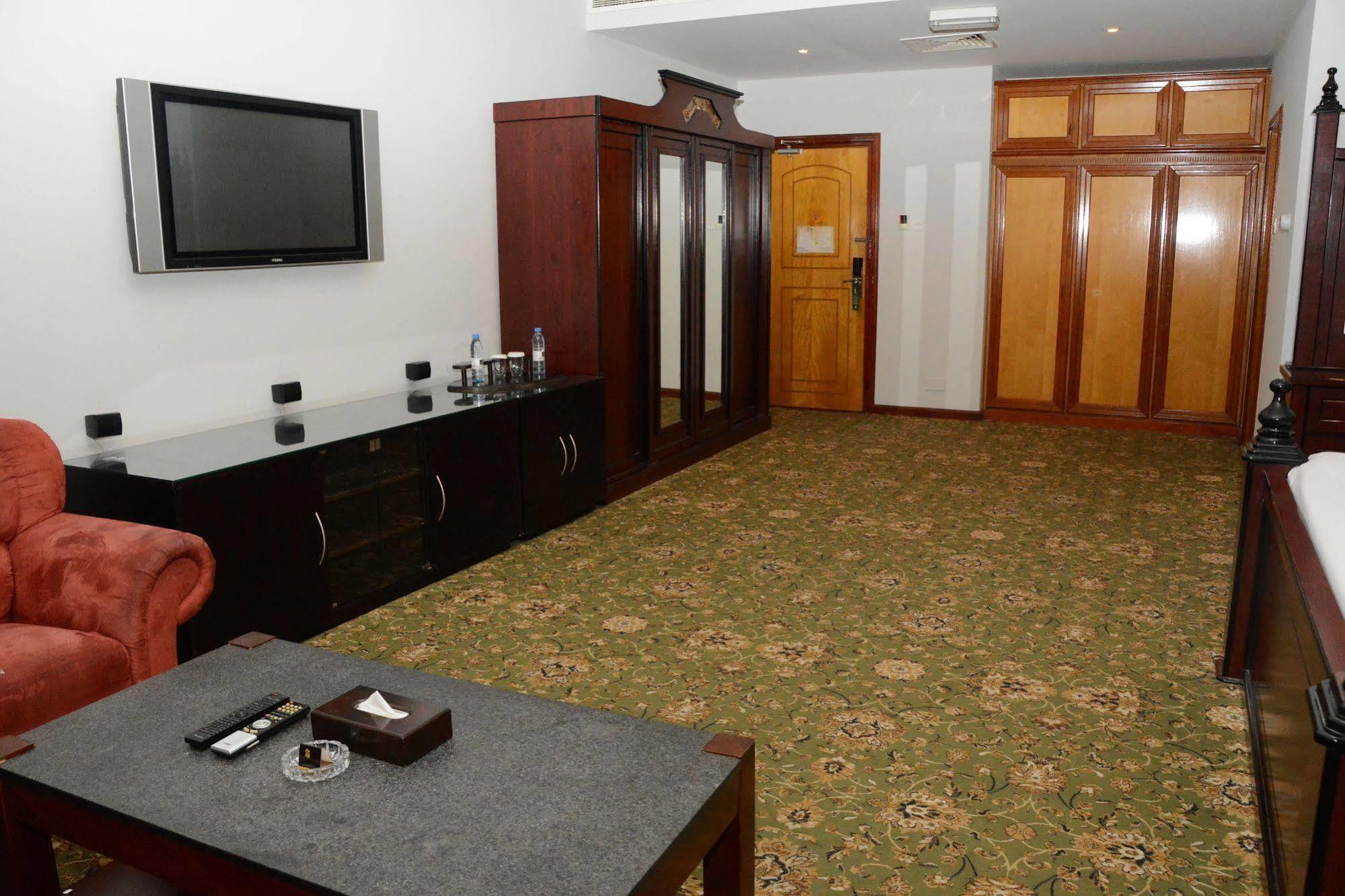 Phoenicia Hotel 마나마 외부 사진